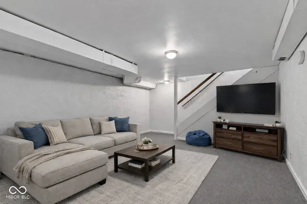 $330,000 | 2545 Franklin Street, Columbus, IN 47201