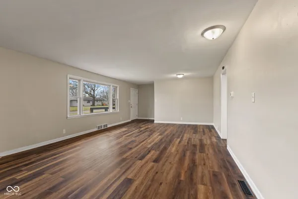 $330,000 | 2545 Franklin Street, Columbus, IN 47201