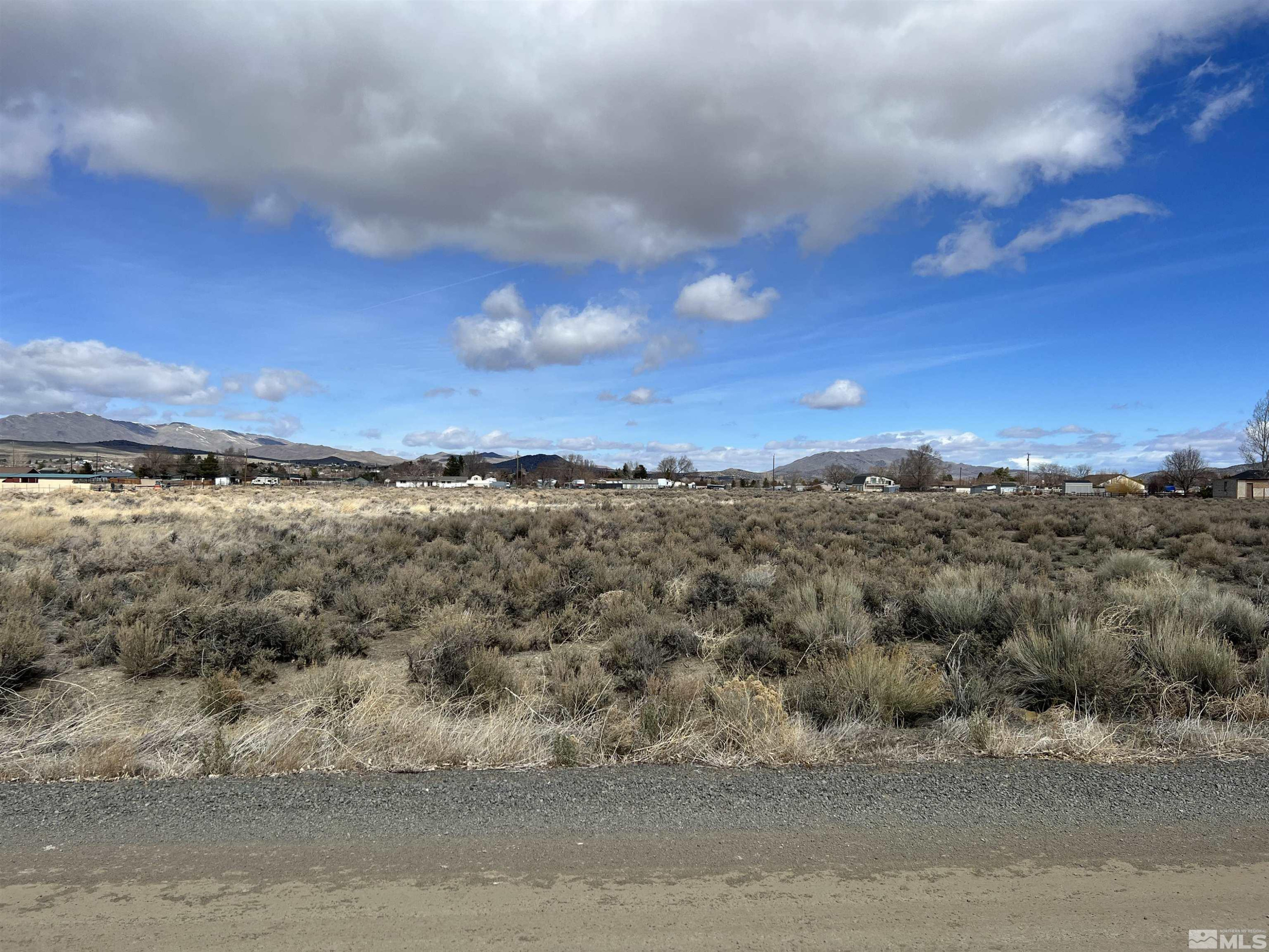 8637004 Osage Reno, NV 89506 - Photo 3 of 4 a view of a building in the distance