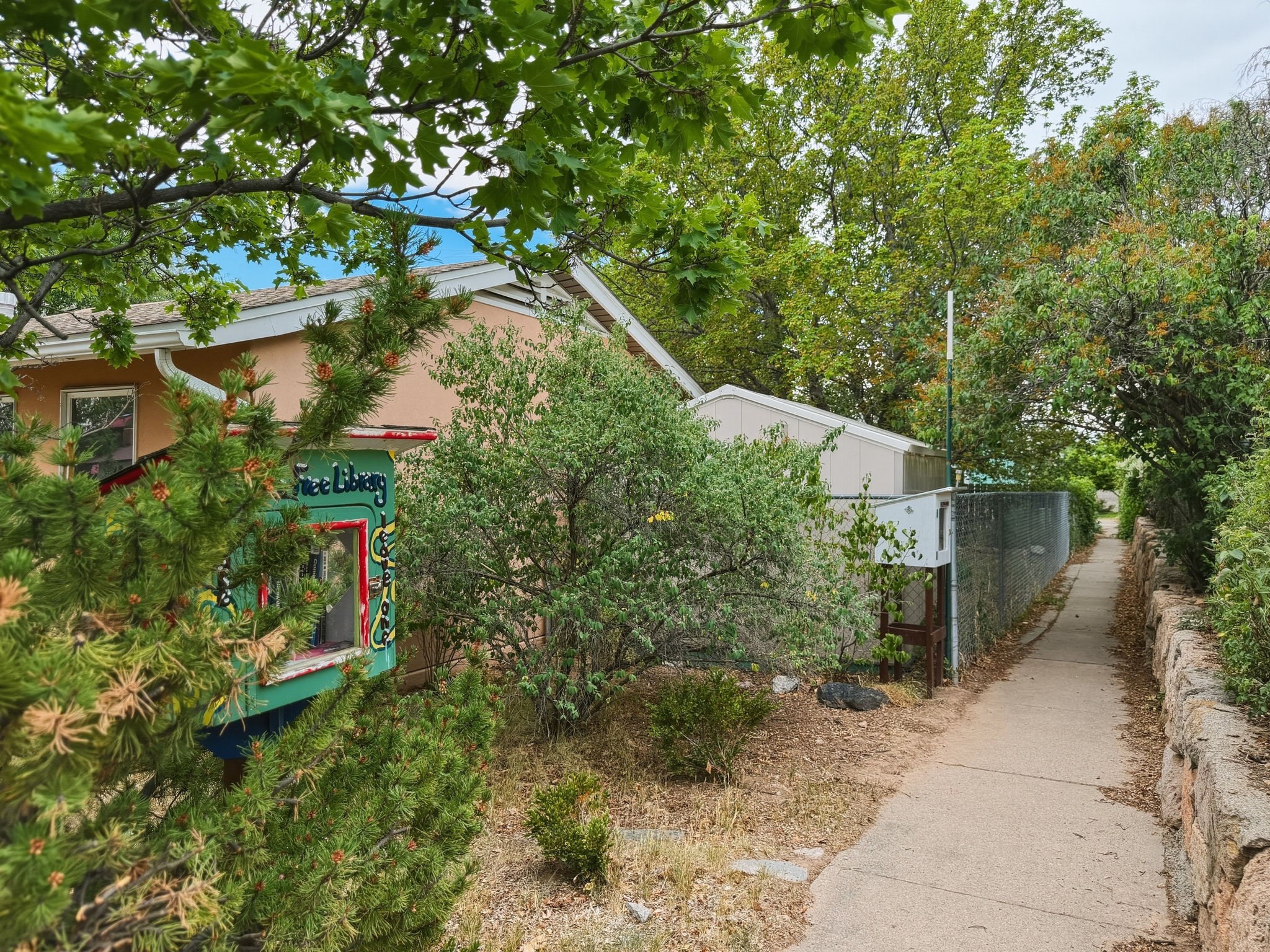 1063 Pinon Loop Los Alamos, NM 87544 - Photo 37 of 45
