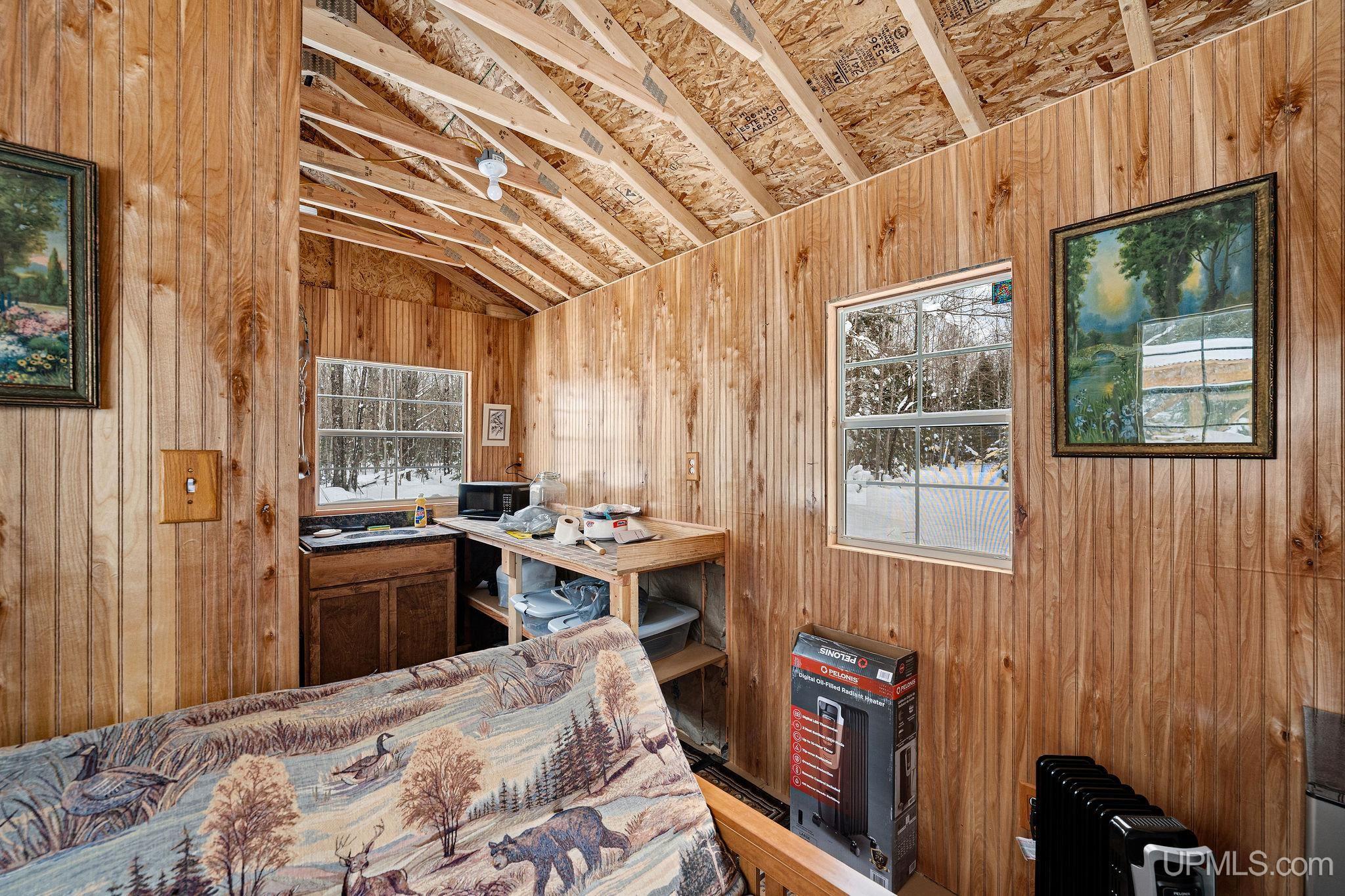 624 North Winters Road Rapid River, MI 49878 - Photo 9 of 22