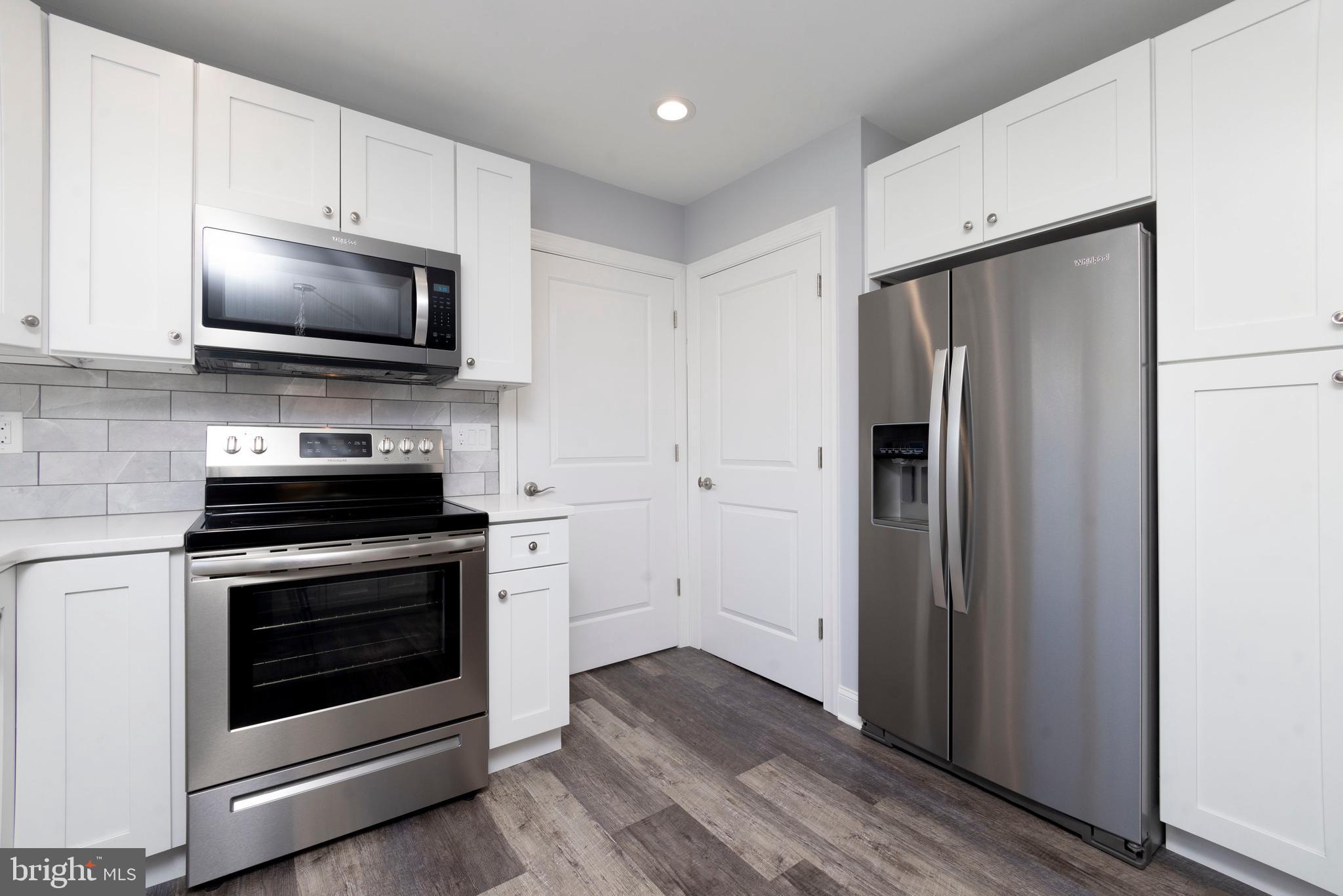 4453 Nottingham Way Hamilton, NJ 08690 - Photo 9 of 56 Gallery Image 9