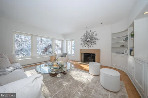 $1,799,000 | 241 Cheswold Lane, Haverford, PA 19041