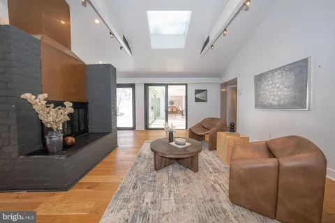 $1,799,000 | 241 Cheswold Lane, Haverford, PA 19041