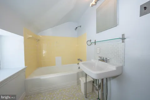 $1,799,000 | 241 Cheswold Lane, Haverford, PA 19041