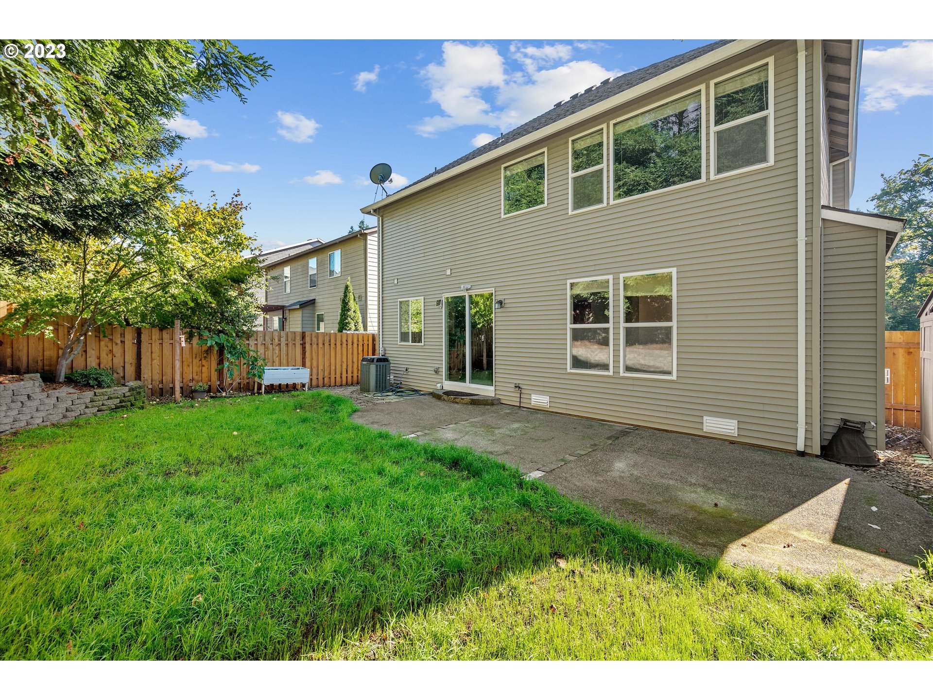 5653 Southwest Lee Street Tualatin, OR 97062 - Photo 37 of 42
