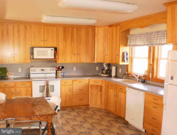 8122 Shank Hess Road Waynesboro, PA 17268 - Photo 13 of 24 Kitchen #2