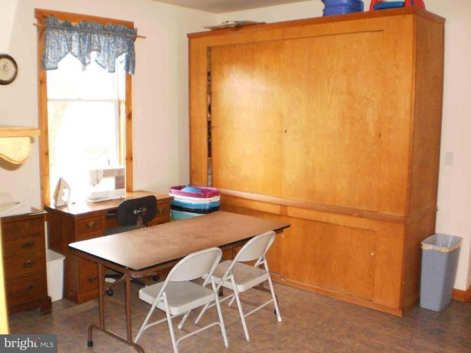 8122 Shank Hess Road Waynesboro, PA 17268 - Photo 5 of 24 Den