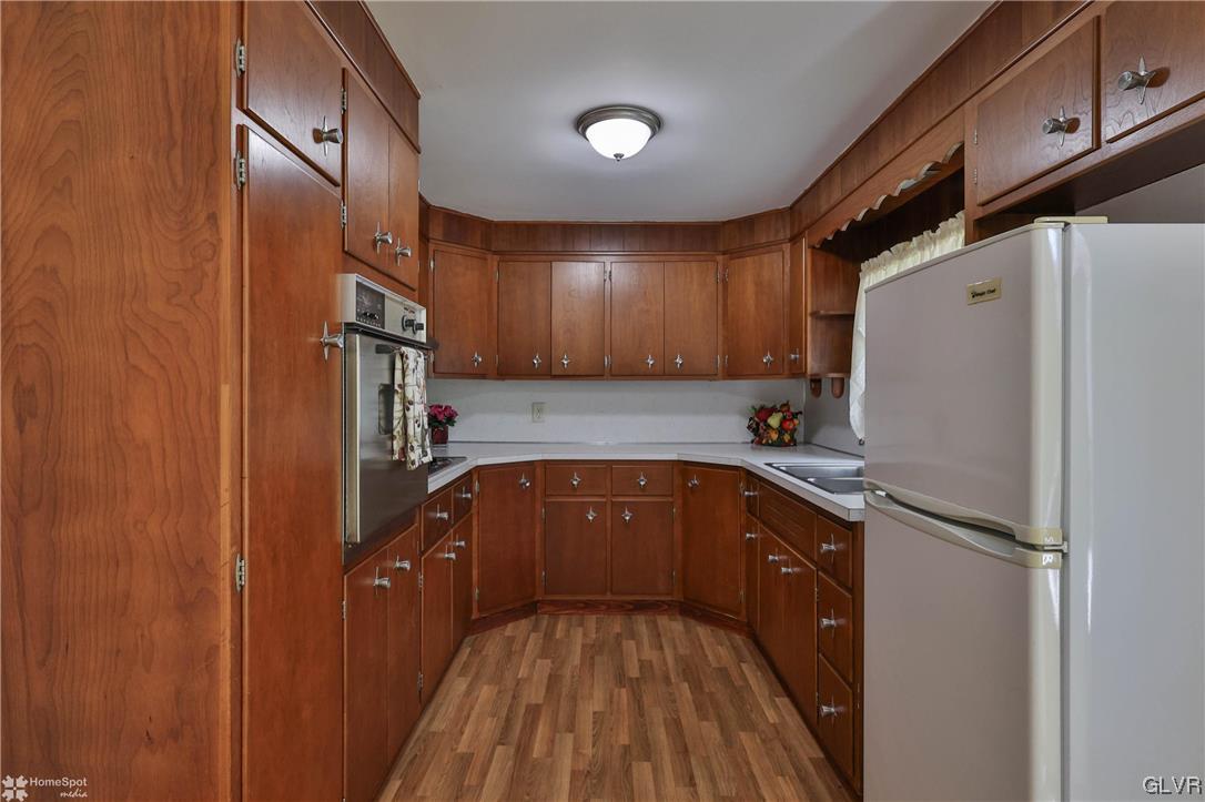 3319 Spring Valley Road Slatington, PA 18080 - Photo 31 of 44 Guest house kitchen