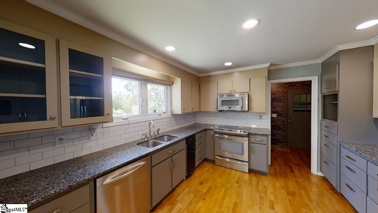 310 Berry Road Taylors, SC 29687 - Photo 15 of 36 Gallery Image 15