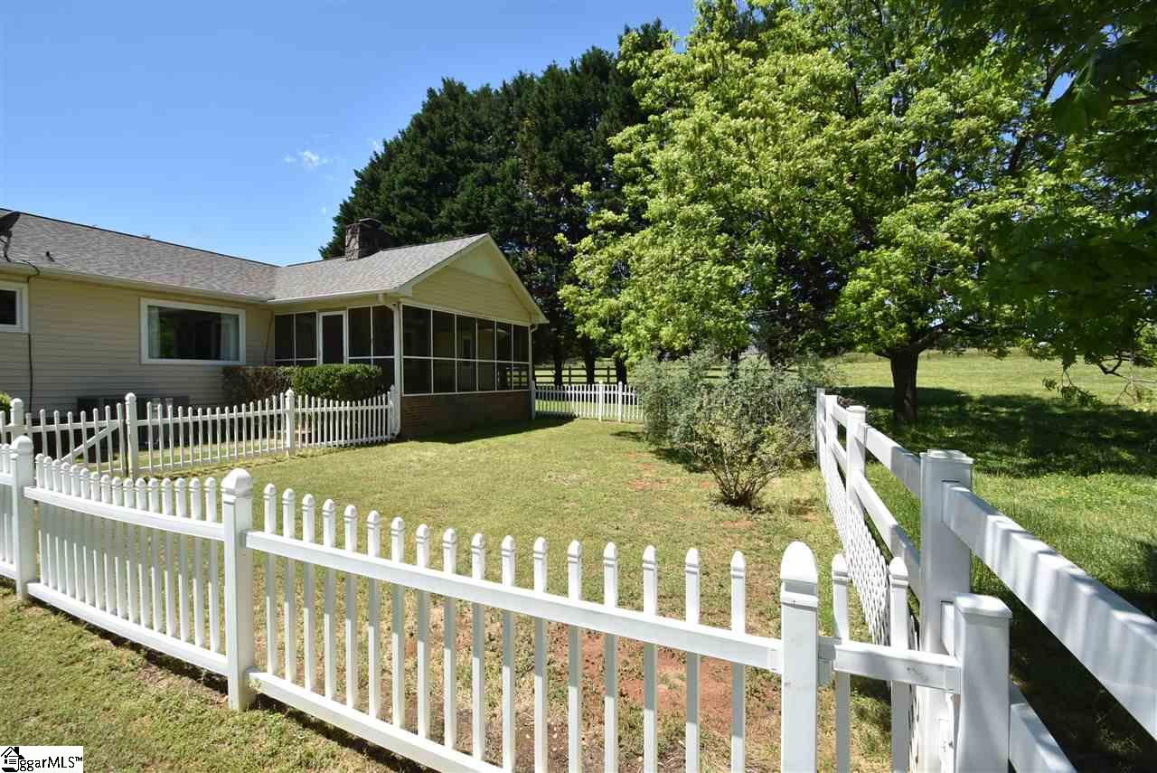 310 Berry Road Taylors, SC 29687 - Photo 27 of 36 Gallery Image 27