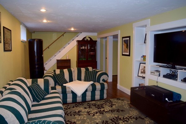 92 Duncan Road Stoughton, MA 02072 - Photo 11 of 18 Gallery Image 11