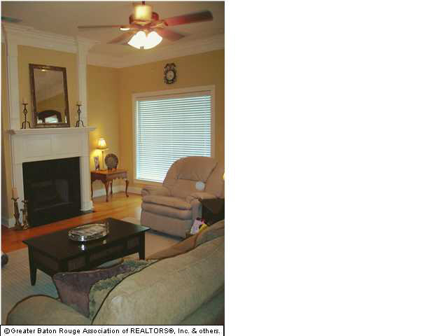 2242 Spring Pointe Drive Baton Rouge, LA 70810 - Photo 4 of 5 Gallery Image 4