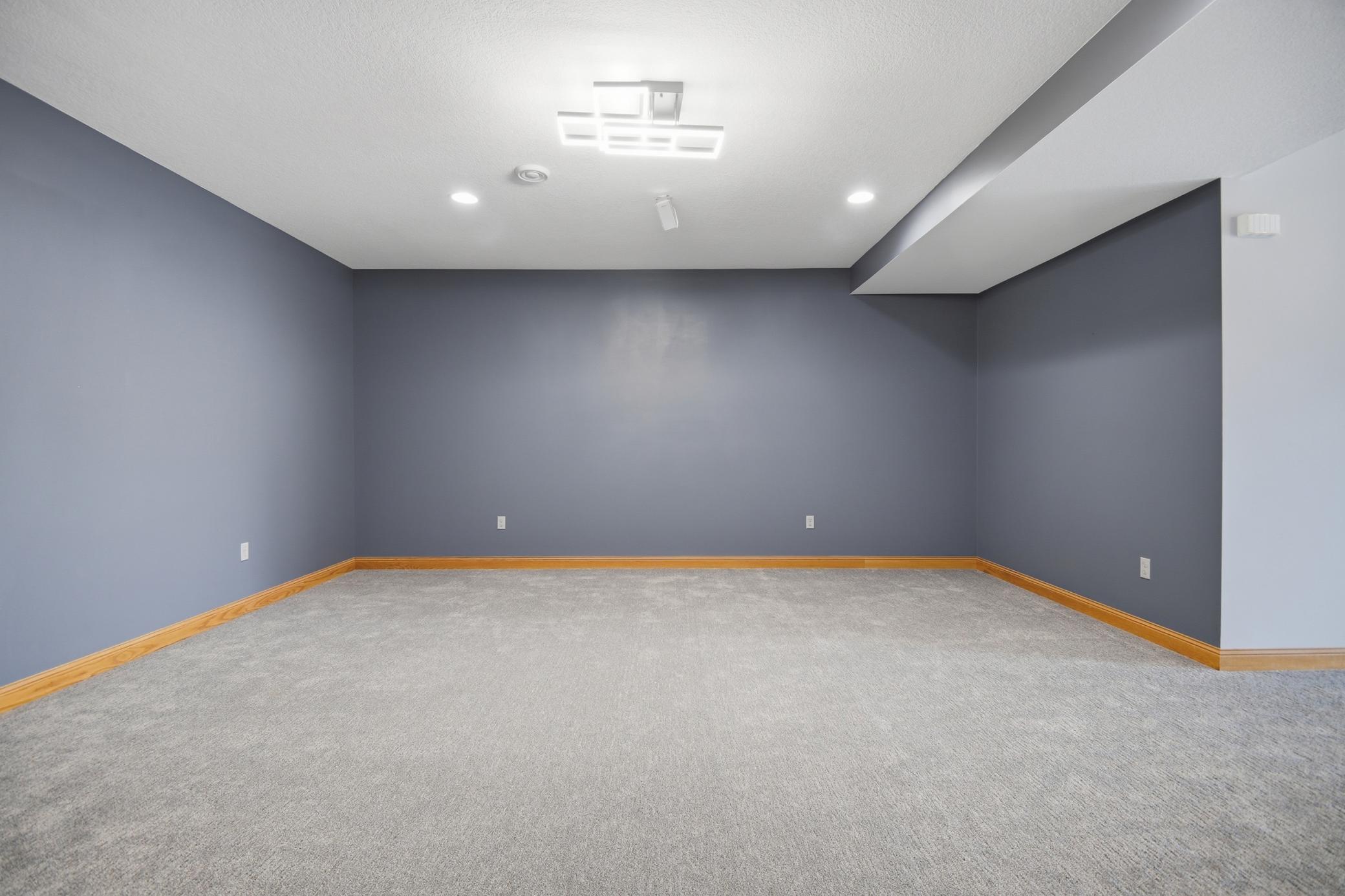 1618 27th Street Northwest Austin, MN 55912 - Photo 42 of 95