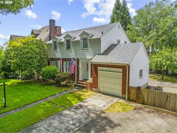 $599,999 | 2809 Nichols Boulevard, Longview, WA 98632