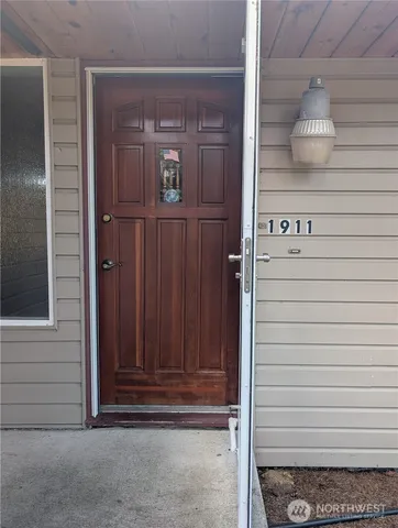 $445,000 | 1911 Peacock Lane, Oak Harbor, WA 98277