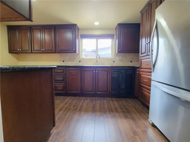 $2,850 | 12149 Country Club Lane, Grand Terrace, CA 92313