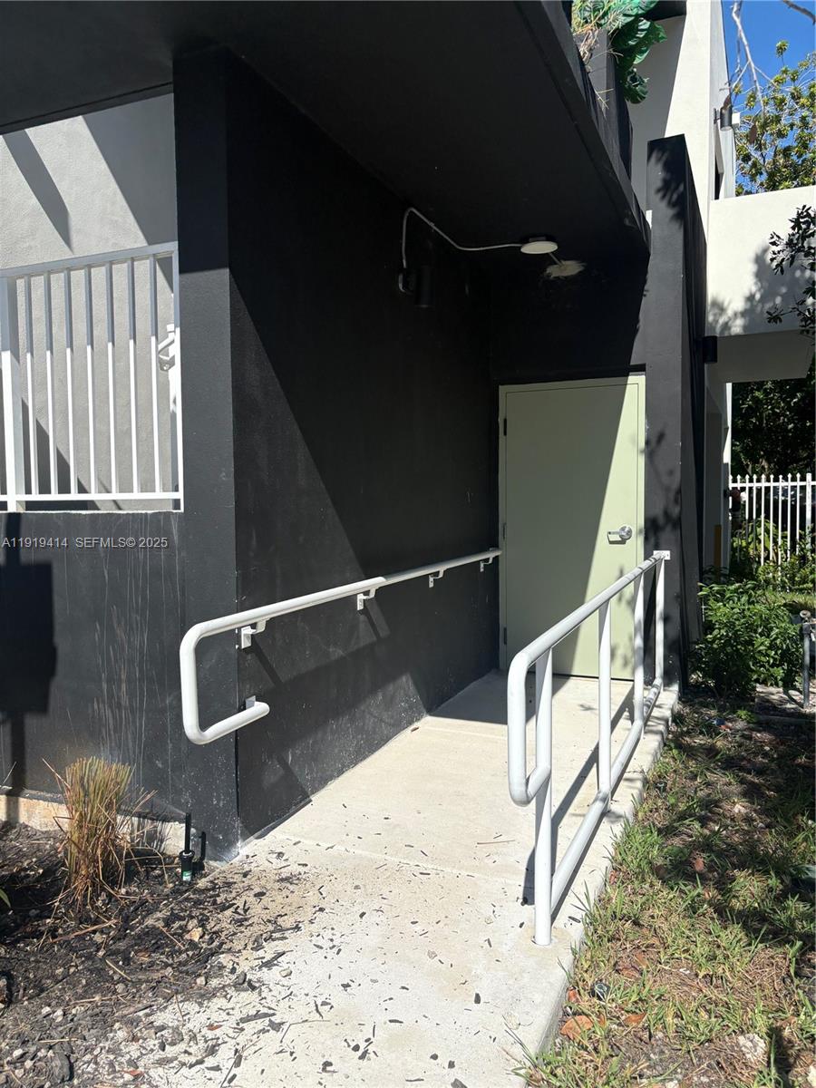 85 Northeast 55th Street, Unit 3 Miami, FL 33137 - Photo 11 of 15 a view of entryway