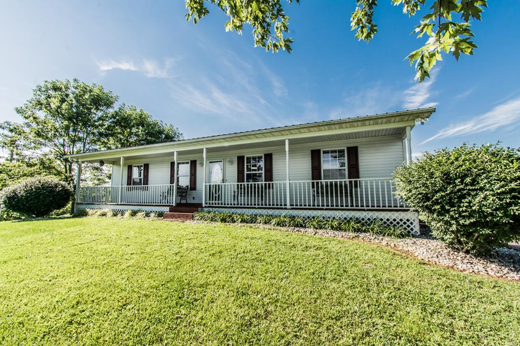 6858 Edmonton Road Glasgow, KY 42141 - Photo 1 of 43 Gallery Image 1