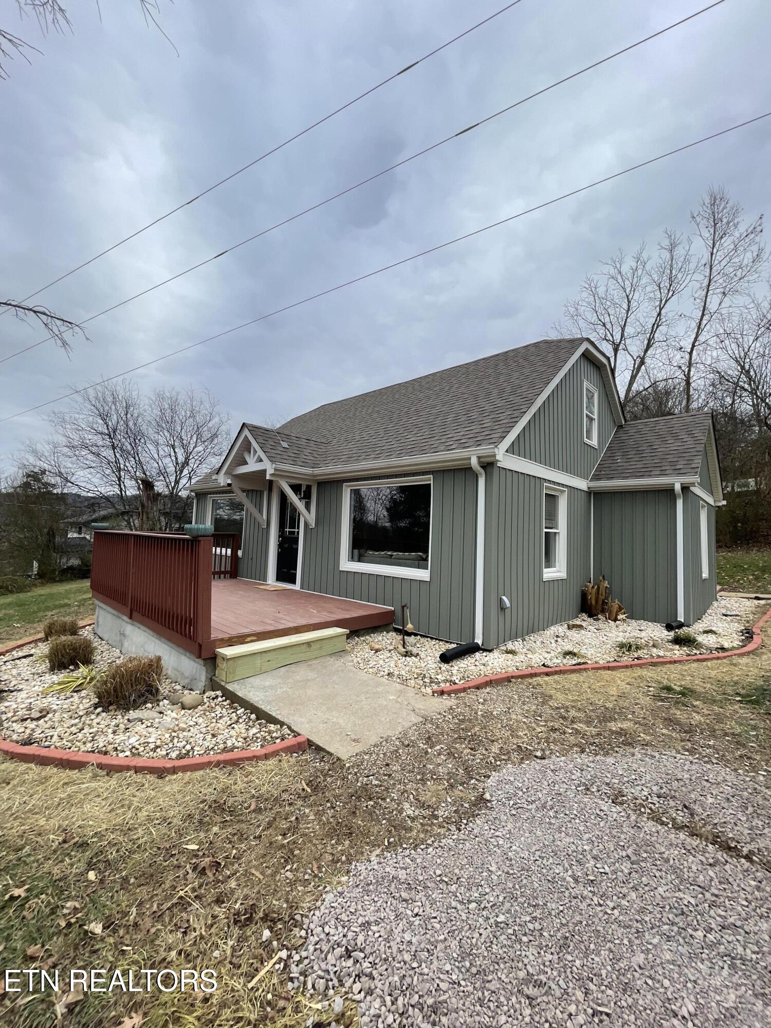 1566 Mountain Road Andersonville, TN 37705 - Photo 2 of 43 IMG_4208