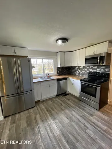 $299,900 | 1566 Mountain Road, Andersonville, TN 37705