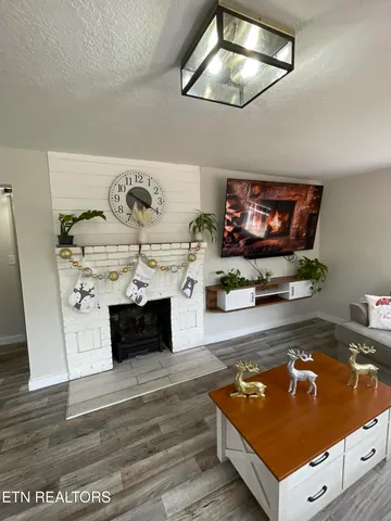 $299,900 | 1566 Mountain Road, Andersonville, TN 37705