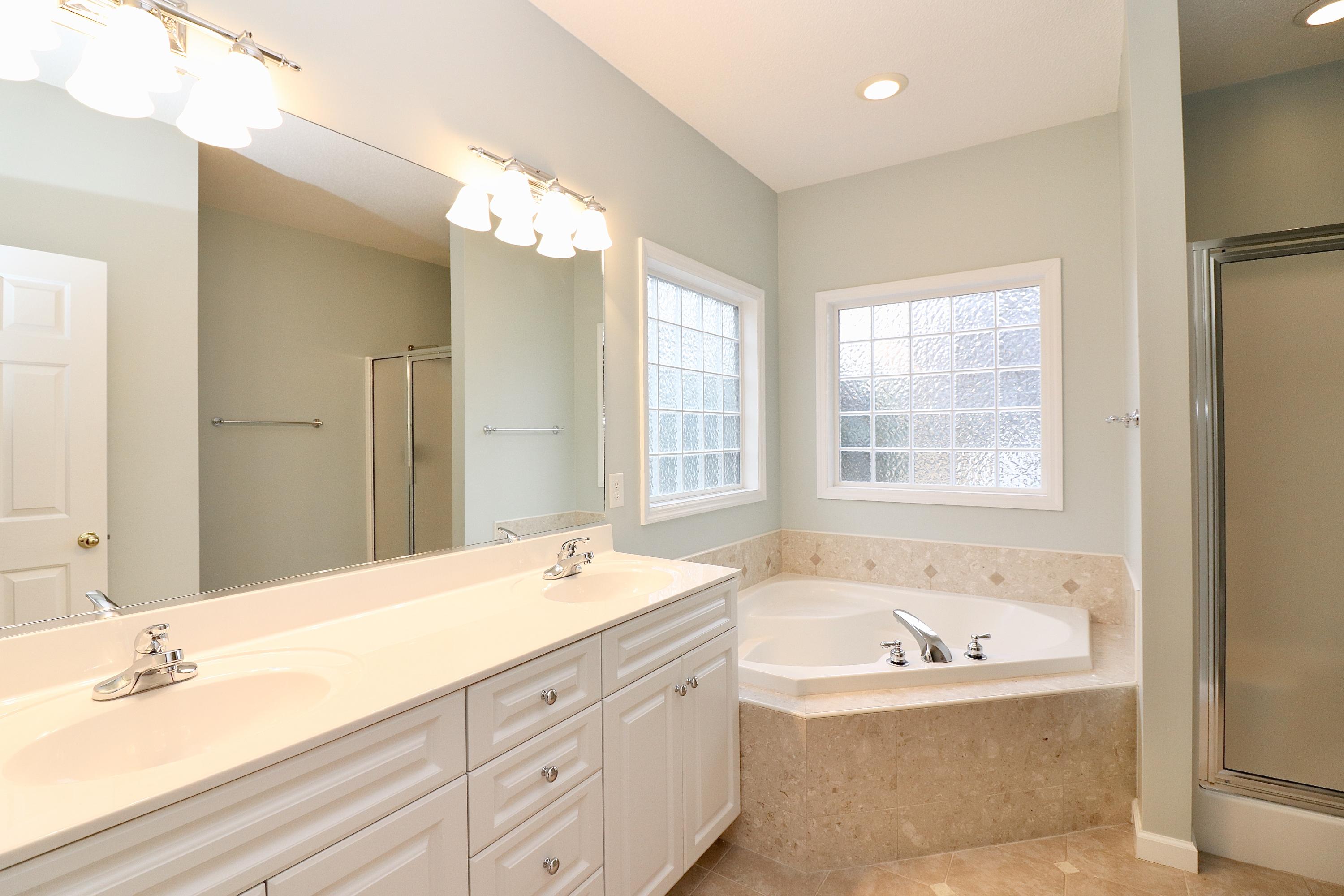 1235 Burning Tree Road Pinehurst, NC 28374 - Photo 17 of 48 Master Bath