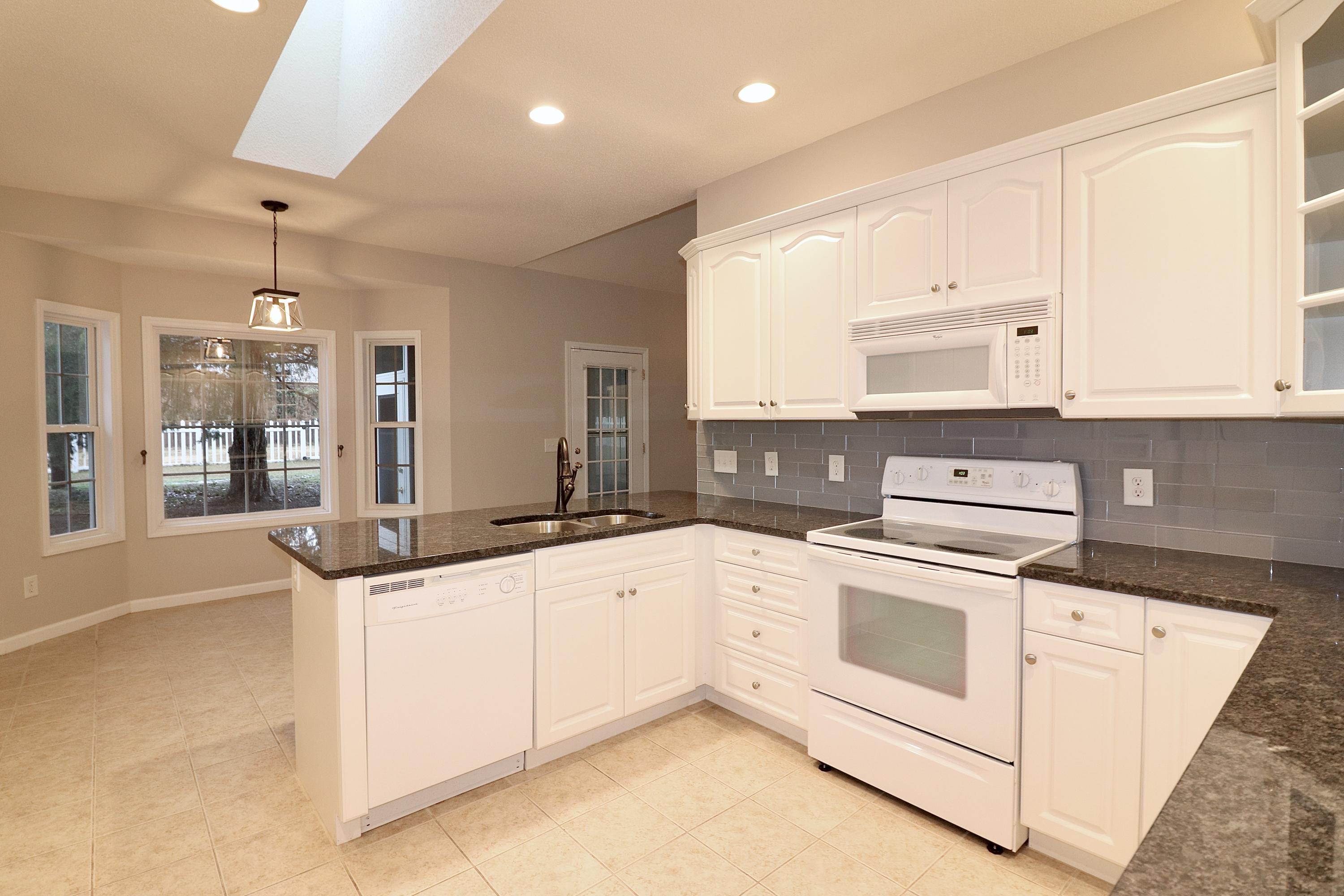 1235 Burning Tree Road Pinehurst, NC 28374 - Photo 4 of 48 Kitchen