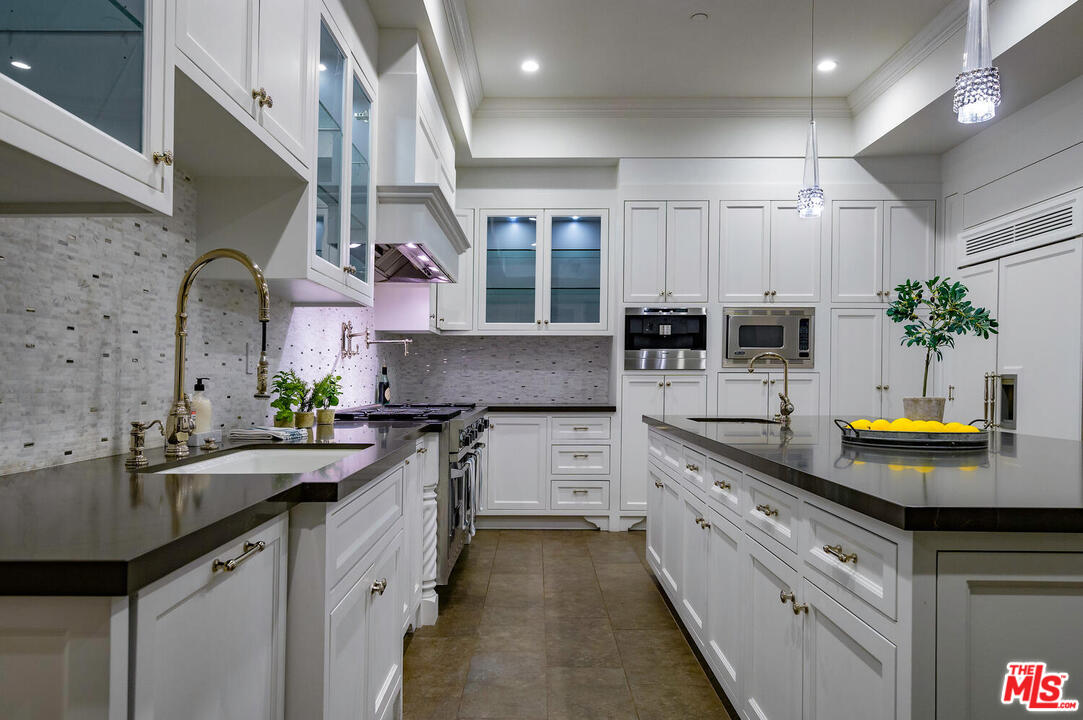 1133 Tower Road Beverly Hills, CA 90210 - Photo 17 of 44