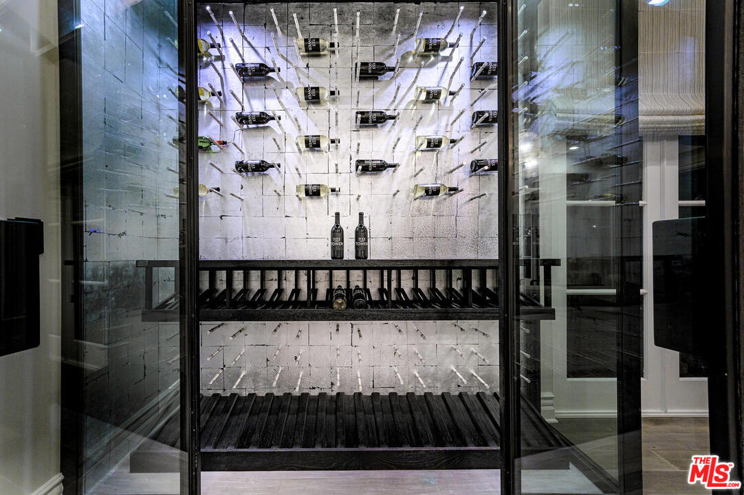 1133 Tower Road Beverly Hills, CA 90210 - Photo 19 of 44