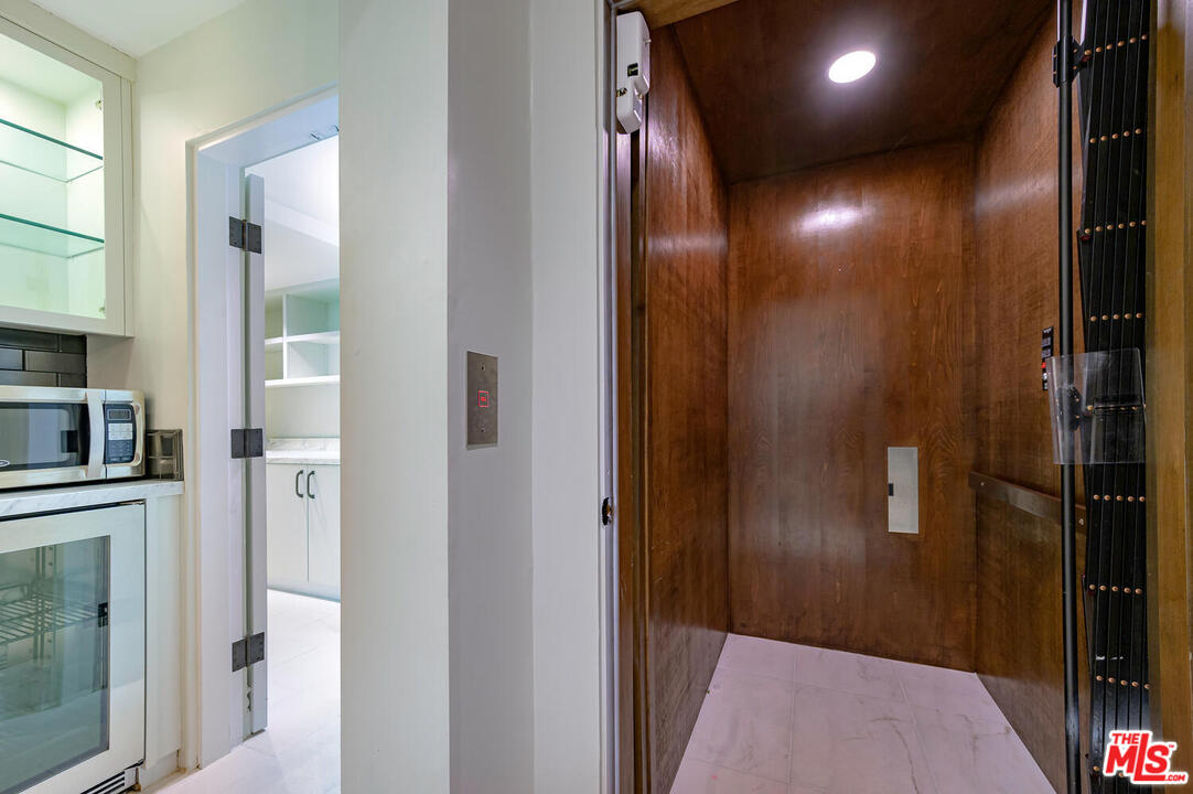 1133 Tower Road Beverly Hills, CA 90210 - Photo 41 of 44