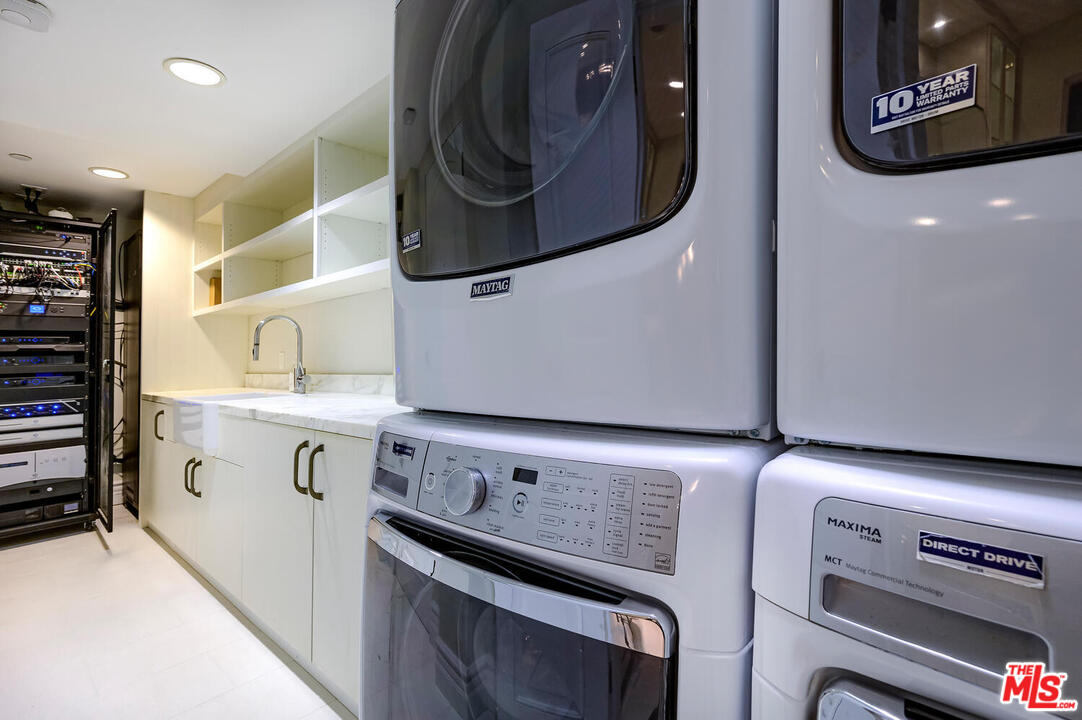 1133 Tower Road Beverly Hills, CA 90210 - Photo 43 of 44