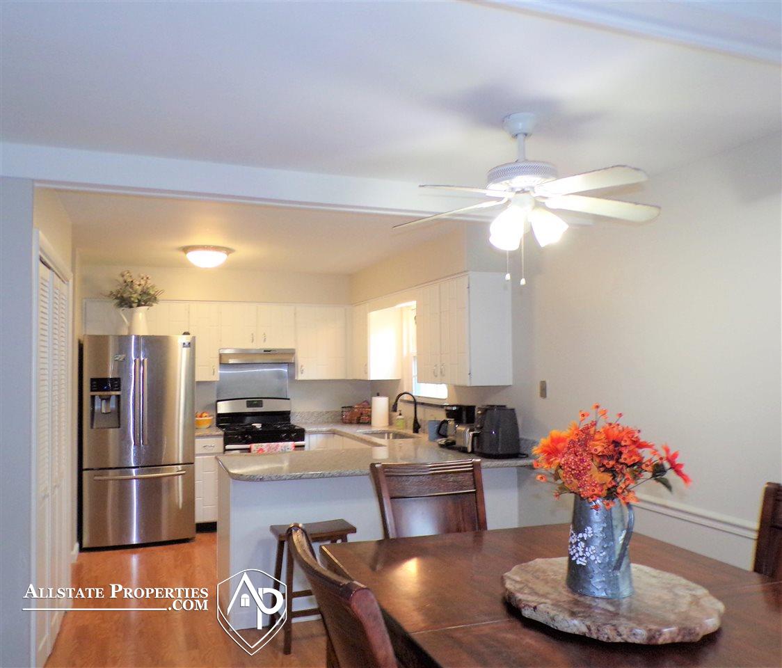 1175 Reid Road Flint, MI 48507 - Photo 11 of 37 50057195-10.JPG