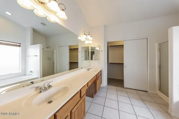 $2,290 | 7205 West Los Gatos Drive, Glendale, AZ 85310