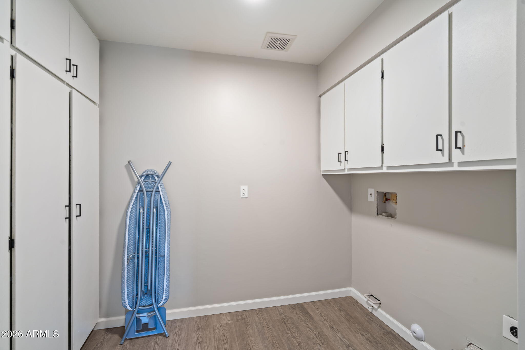 211 East Campo Desierto Road Tempe, AZ 85288 - Photo 15 of 26