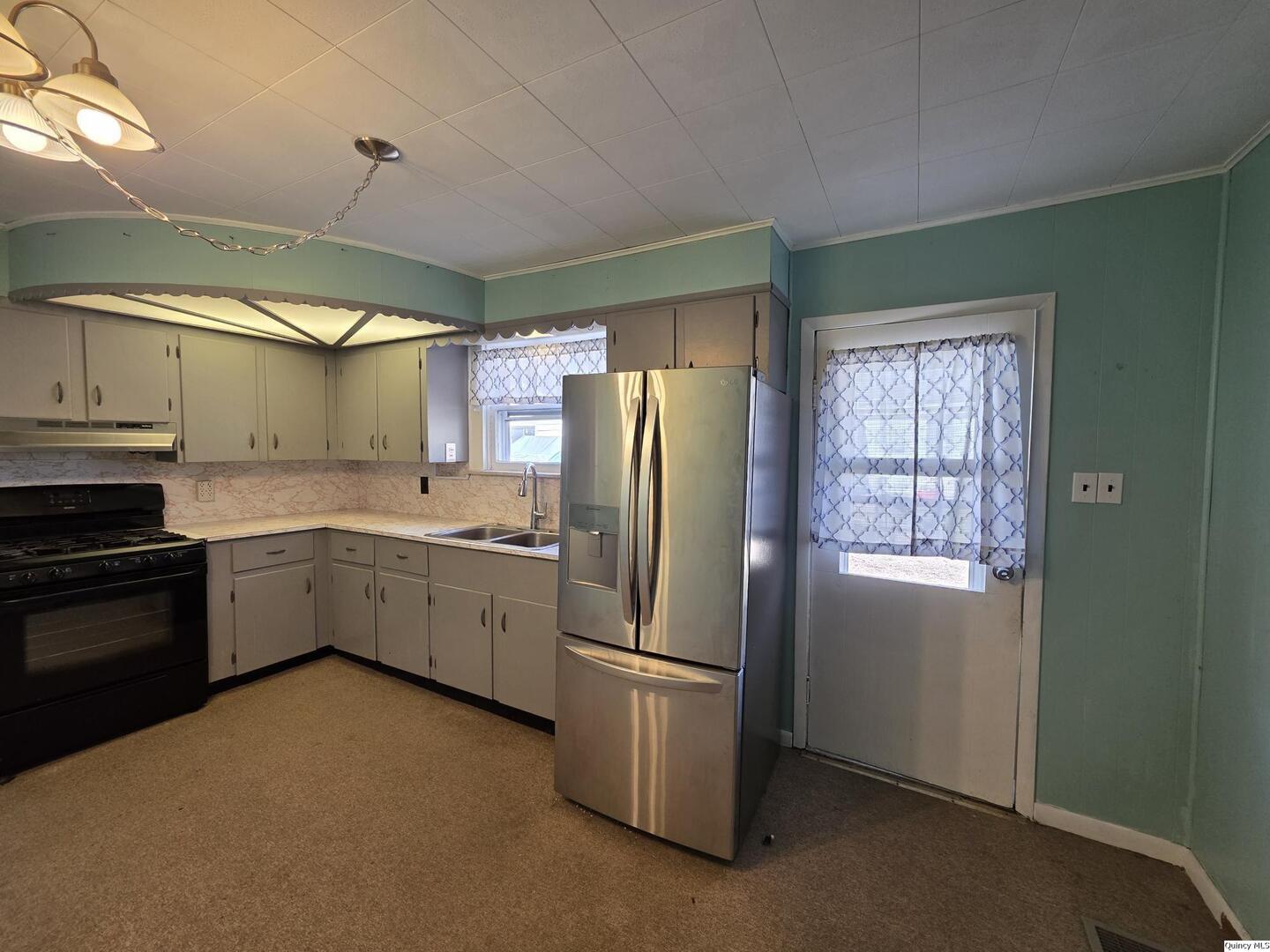 1228 South 12th Street Quincy, IL 62301 - Photo 8 of 18