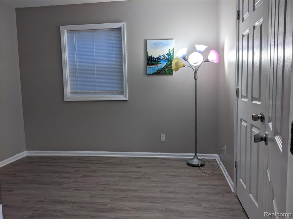 4051 Hunter Road Flint, MI 48504 - Photo 33 of 37