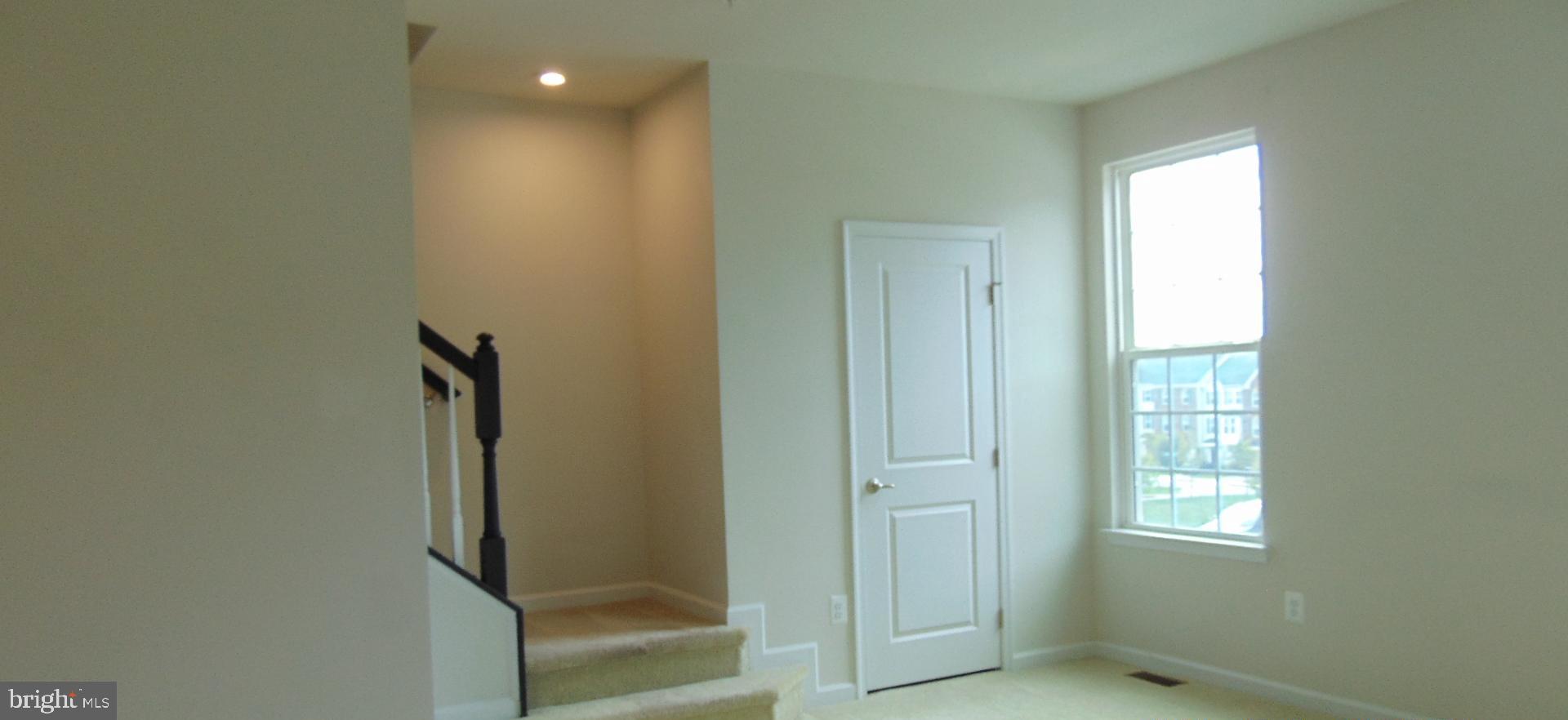 1813 Wind Gate Road Baltimore, MD 21227 - Photo 31 of 40