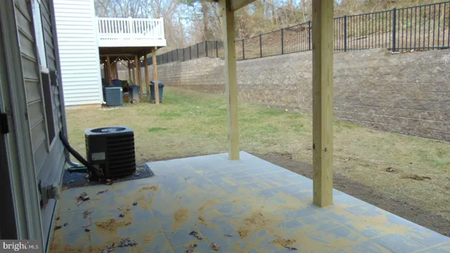 a view of outdoor space