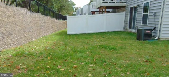 a view of a outdoor space and a yard