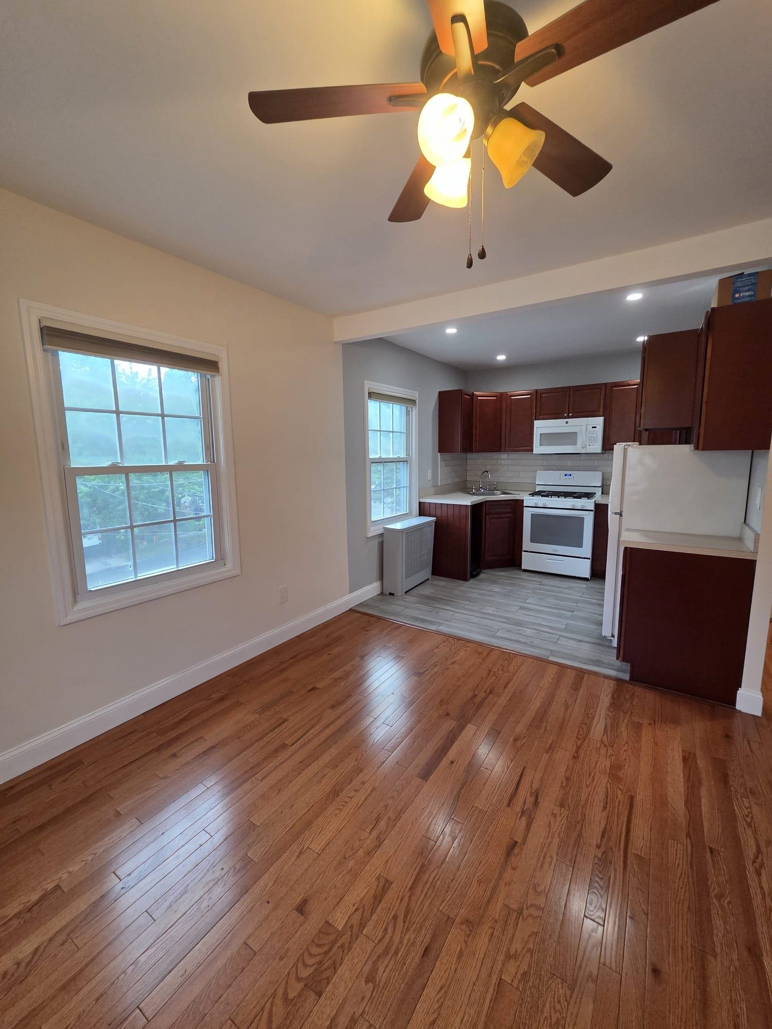 16 Sidney Avenue, Unit 2 Rutherford, NJ 07070 - Photo 3 of 13