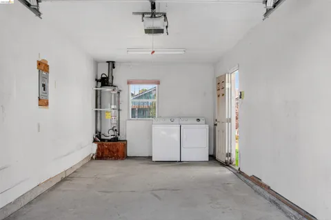 $359,999 | 249 South 13th Street, Richmond, CA 94804