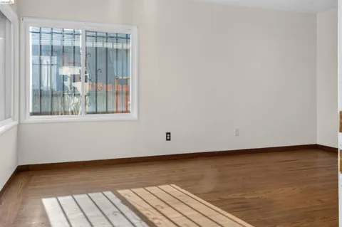 $359,999 | 249 South 13th Street, Richmond, CA 94804