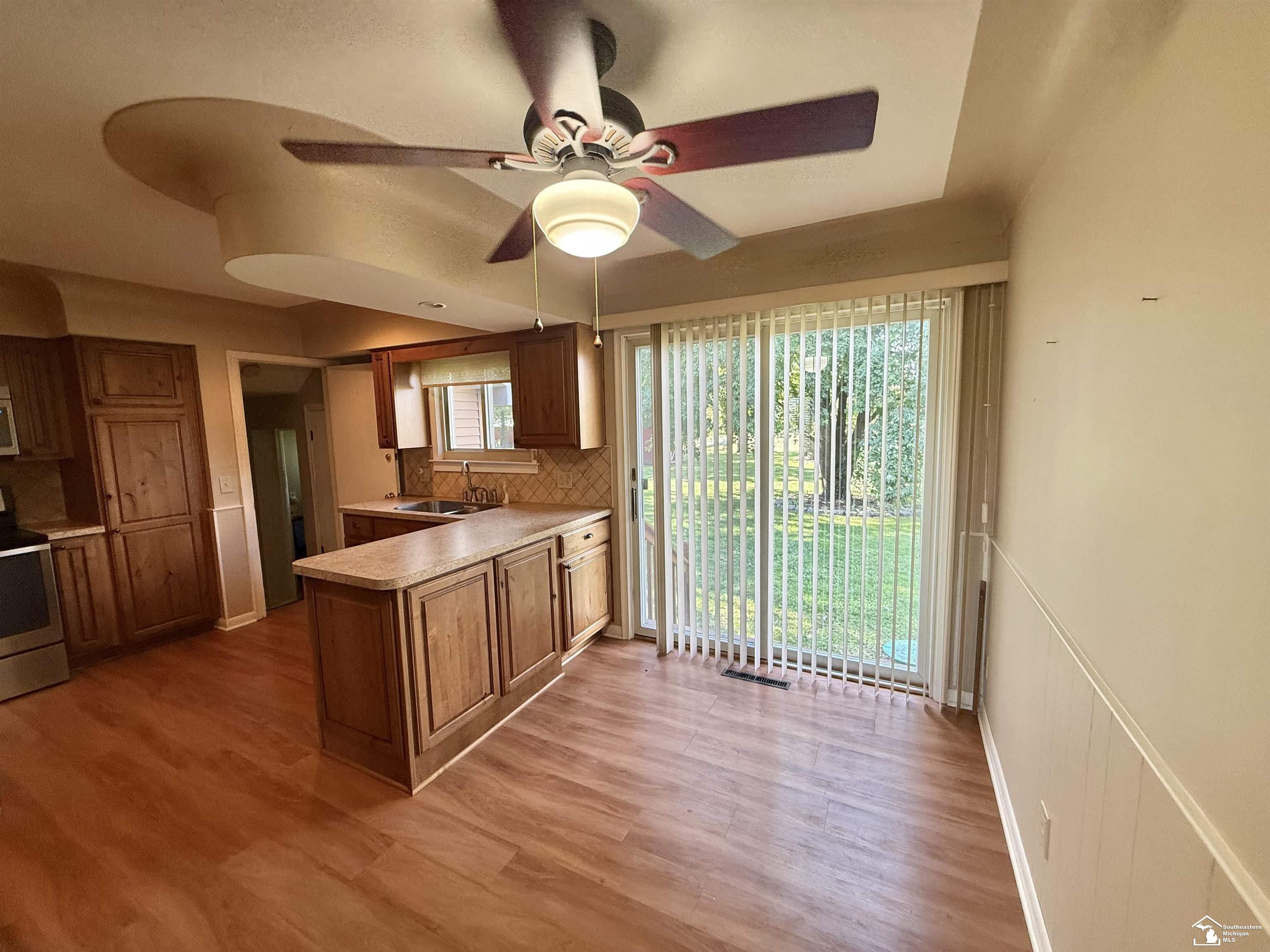 6859 Ann Arbor Road Dundee, MI 48131 - Photo 8 of 23