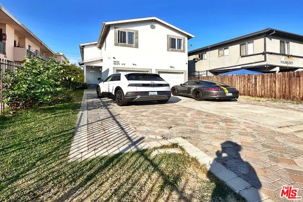$3,800 | 4829 West 17th Street, Los Angeles, CA 90019