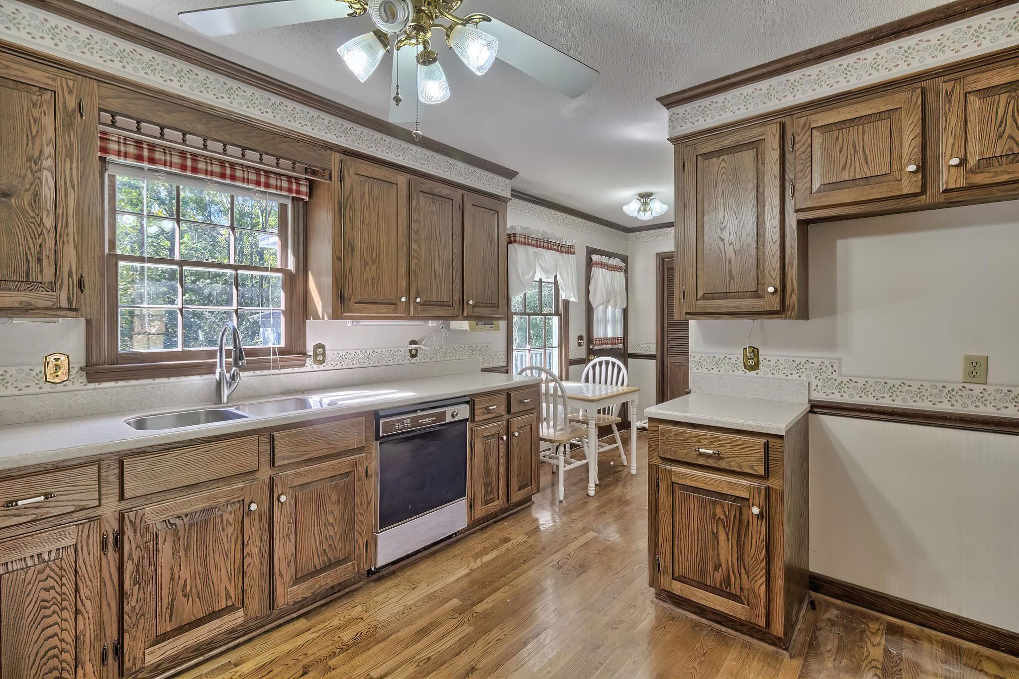 1016 Pleasant Valley Road West Columbia, SC 29172 - Photo 20 of 31