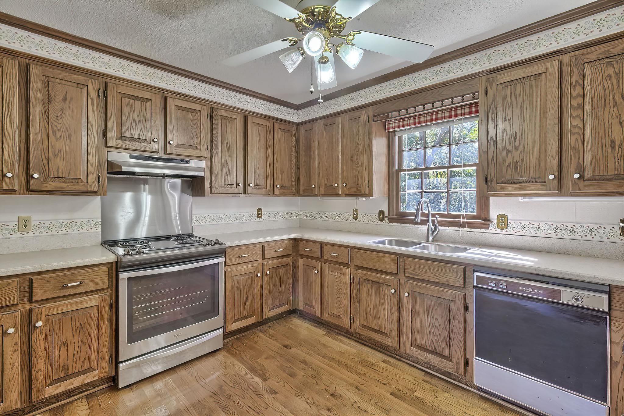 1016 Pleasant Valley Road West Columbia, SC 29172 - Photo 21 of 31