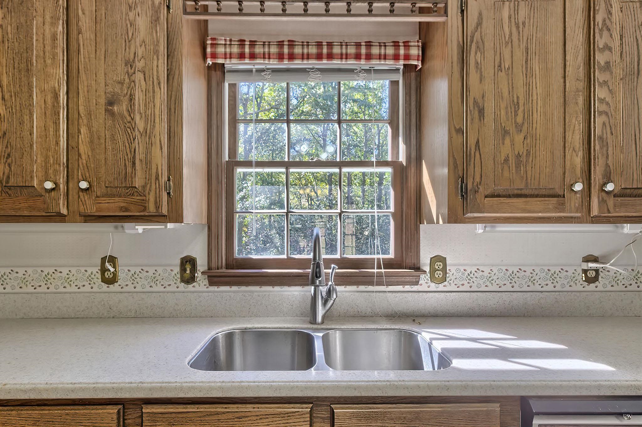 1016 Pleasant Valley Road West Columbia, SC 29172 - Photo 23 of 31