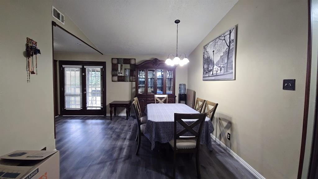 109 Ridgeway Circle Lewisville, TX 75067 - Photo 3 of 19 Formal Dinning Room.