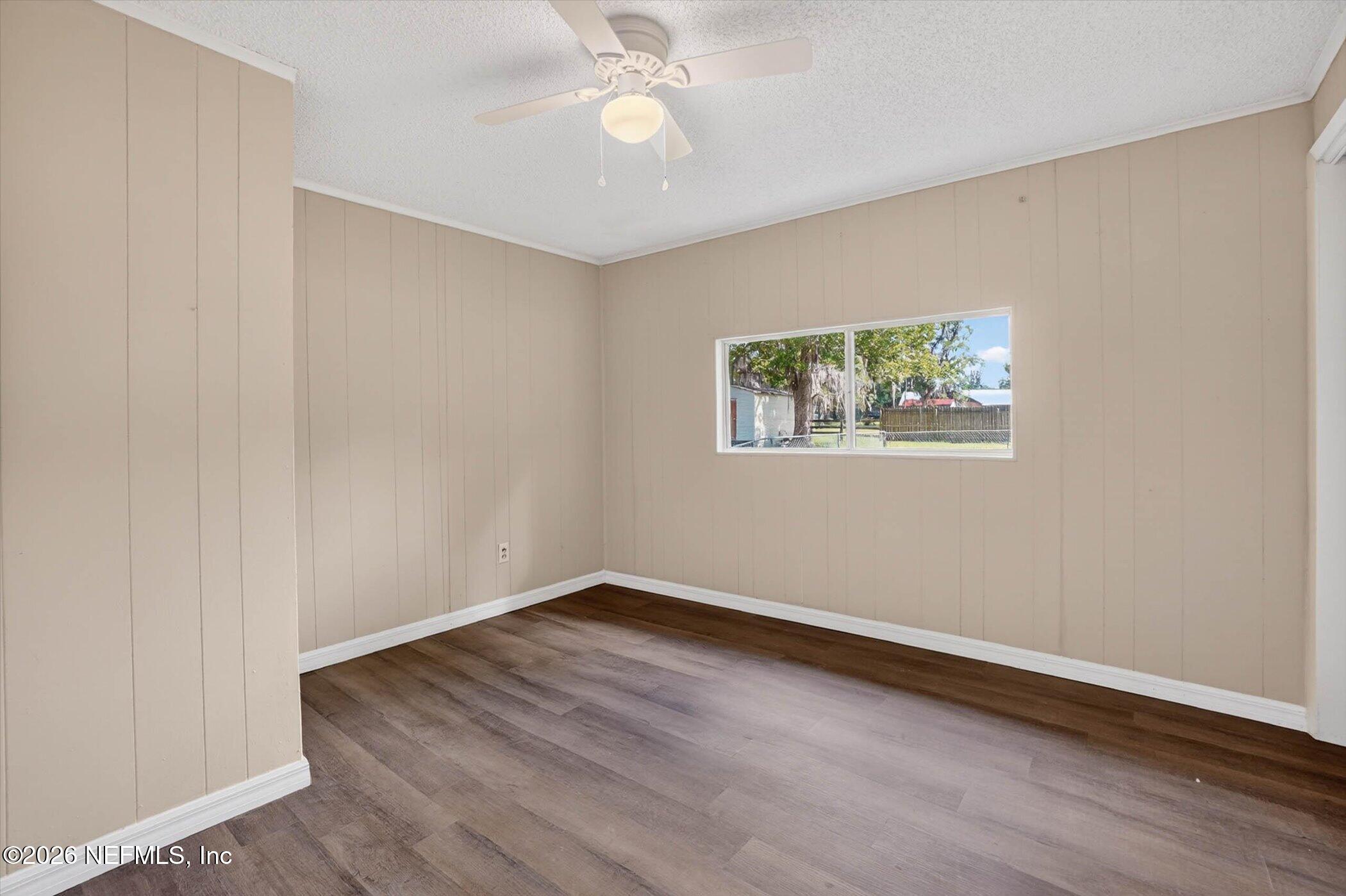 160 Southwest 9th Avenue Lake Butler, FL 32054 - Photo 26 of 42 24-160-SW-9th-Ave-WindowStill-Photograph